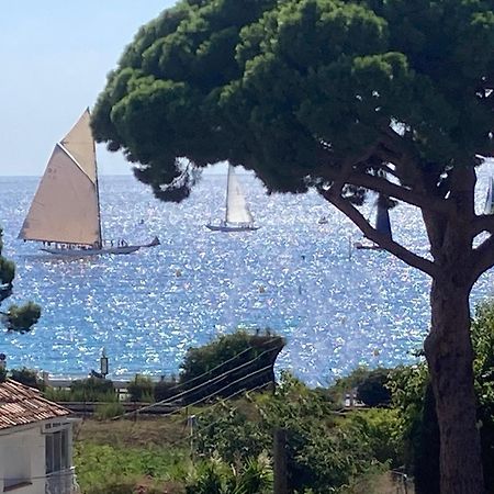 Chambre Parentale , Salle De Bain Privee, Acces Plages & Vue Mer Du Salon Dans Appartement Partage Chez L'Habitant ,, Master Bedroom, Private Bathroom, Beach Access & Sea View Cannes Luaran gambar